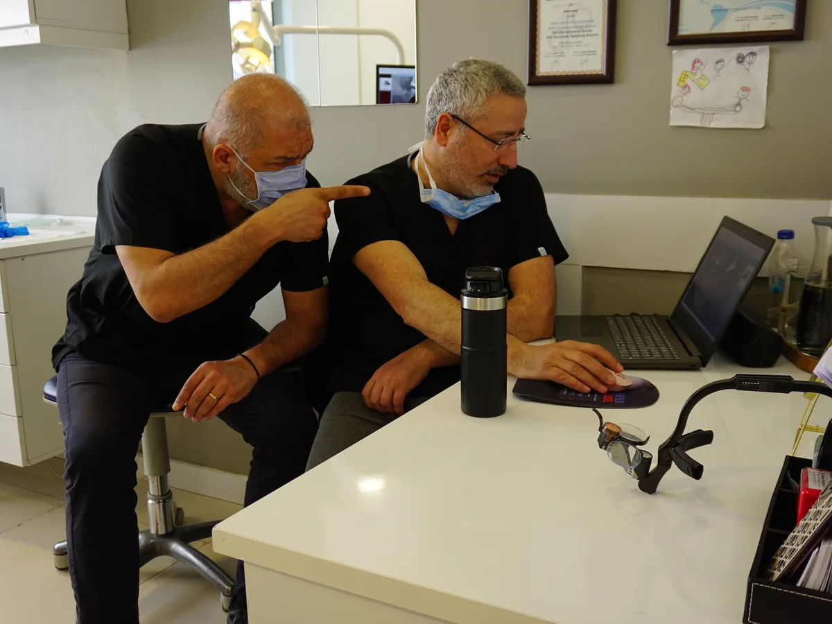 Planung der Implantatanzahl je nach L&uuml;ckensituation bei CityDent Istanbul