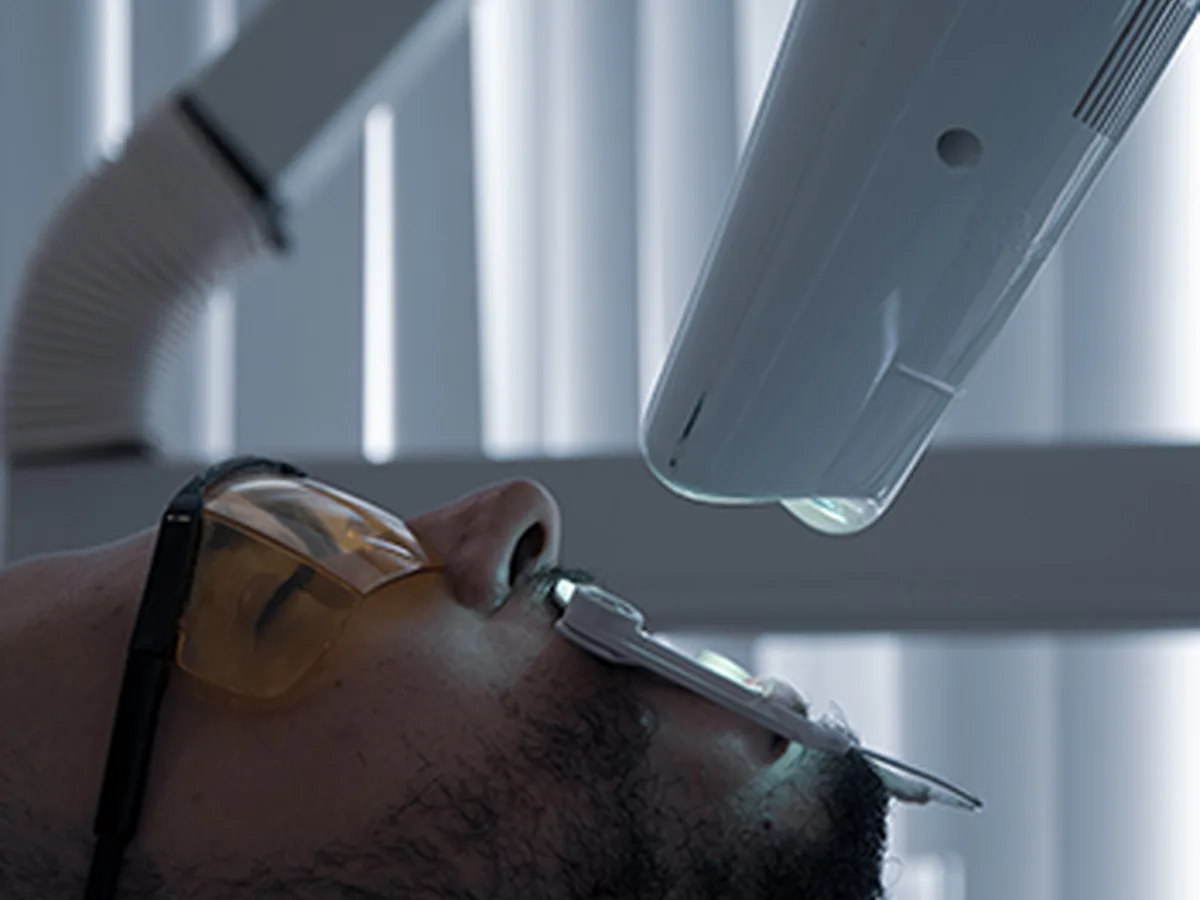 Istruzioni sulla cura dei denti dopo lo sbiancamento a Istanbul